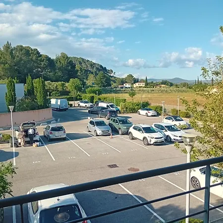 Superbe Appartement T2 Cuers Exterior photo