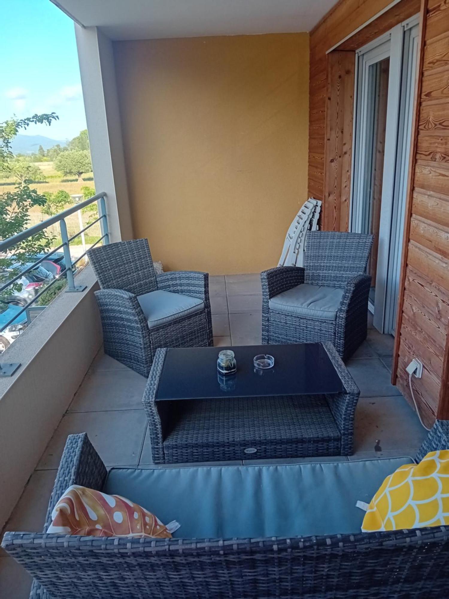 Superbe T2 Appartement Cuers
